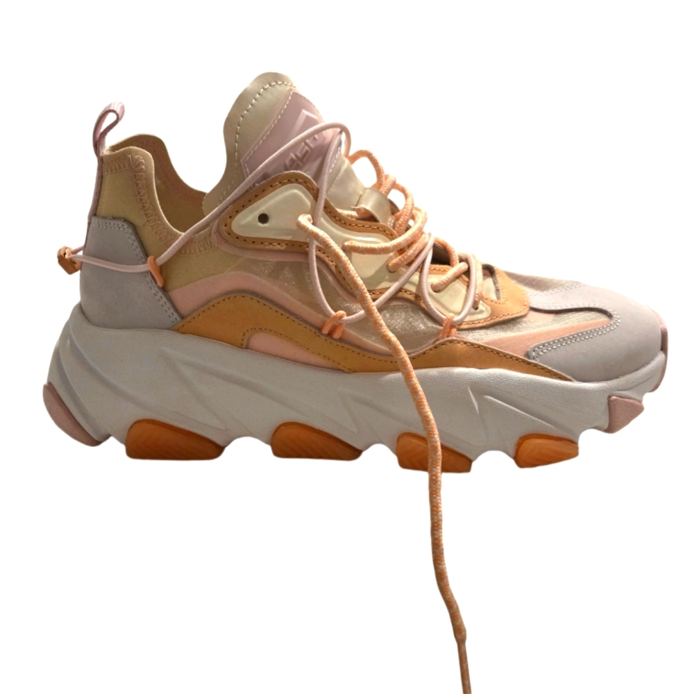 Ash Sneaker